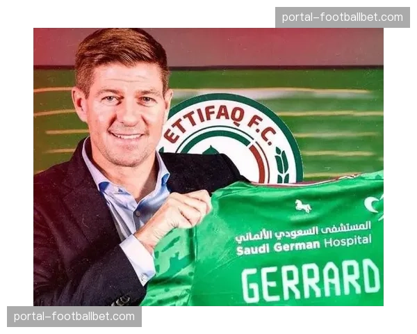 “官方：阿斯顿维拉与主帅埃梅里续约至2028年，确认长期建队方针”