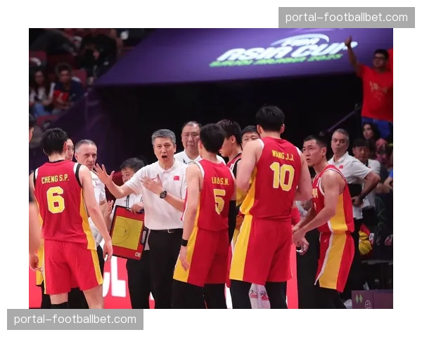 专访郭士强:解析广州龙狮本季防守体系从联防向无限换防的转型逻辑 专访郭士强:解析广州龙狮本季防守体系从联防向无限换防的转型逻辑